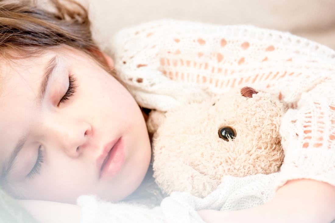 Useful tips on dealing with summer sleep routines with our children. 